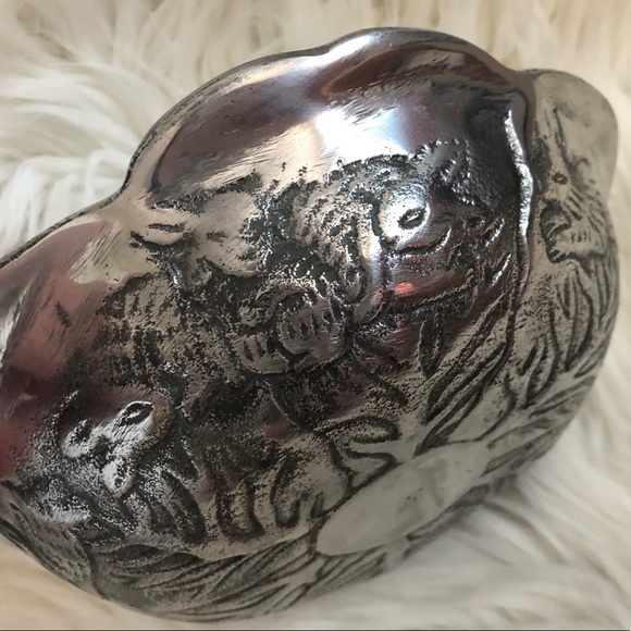 Pewter Bowl with Bunnies - Picture 4 of 7